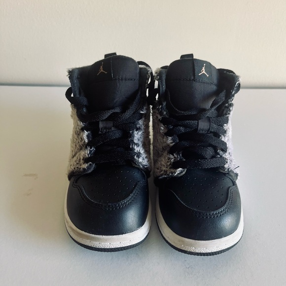Nike Jordan 1 retro high gt toddlers shoes black/metallic - Size 8 - Picture 3 of 7